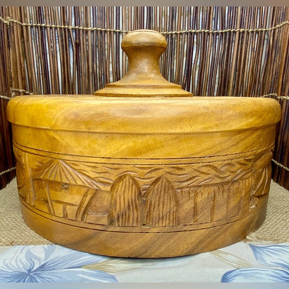 VT Monkey Pod Wood Cake Dome Cover The Hardwood Factory Kauai Hawaii Hand Carved - Picture 2 of 8